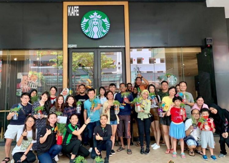 Starbucks Green Outreach Programme: Upcycling Bottle into Self-watering System