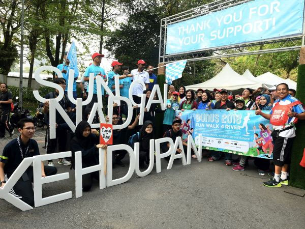 500 join walk for clean rivers